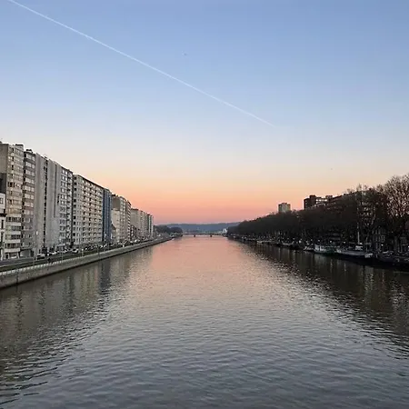 アパート Montaigne *